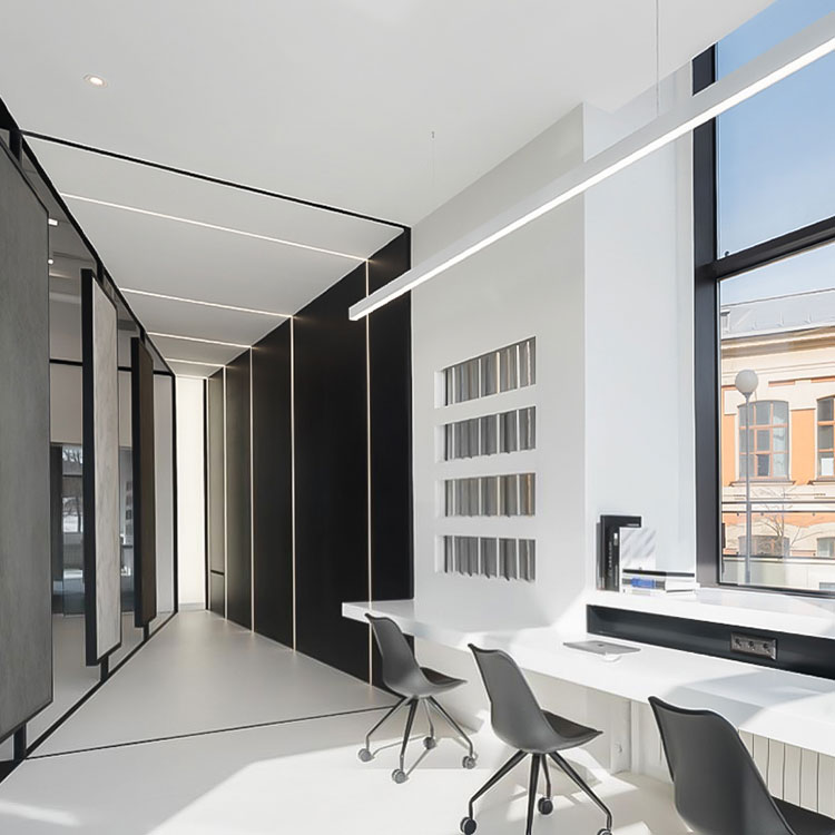 किन आधुनिक डेस्क बत्तीहरू वायरलेस चार्ज सुविधाहरू छन्